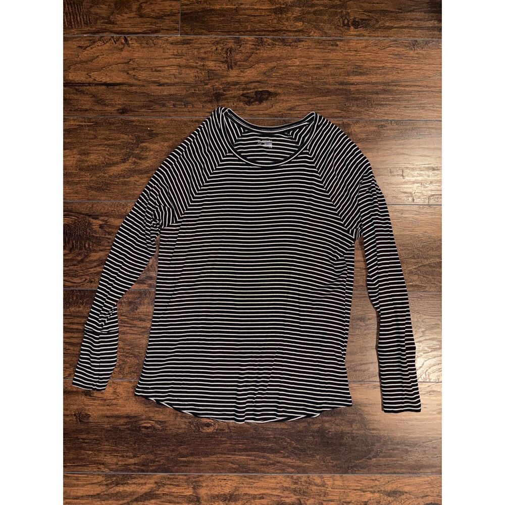 Offline by Aerie Fitted Black and White Striped Top Ribbed Thumbholes